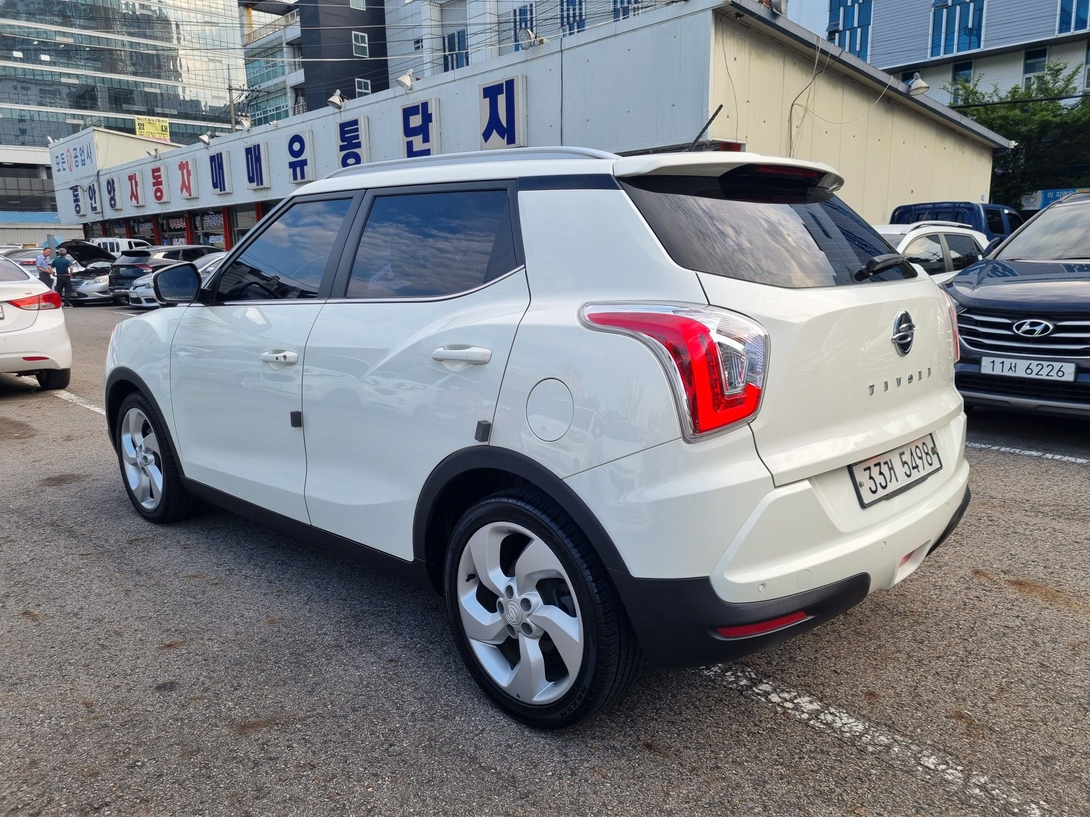 SSANGYONG TIVOLI 2015