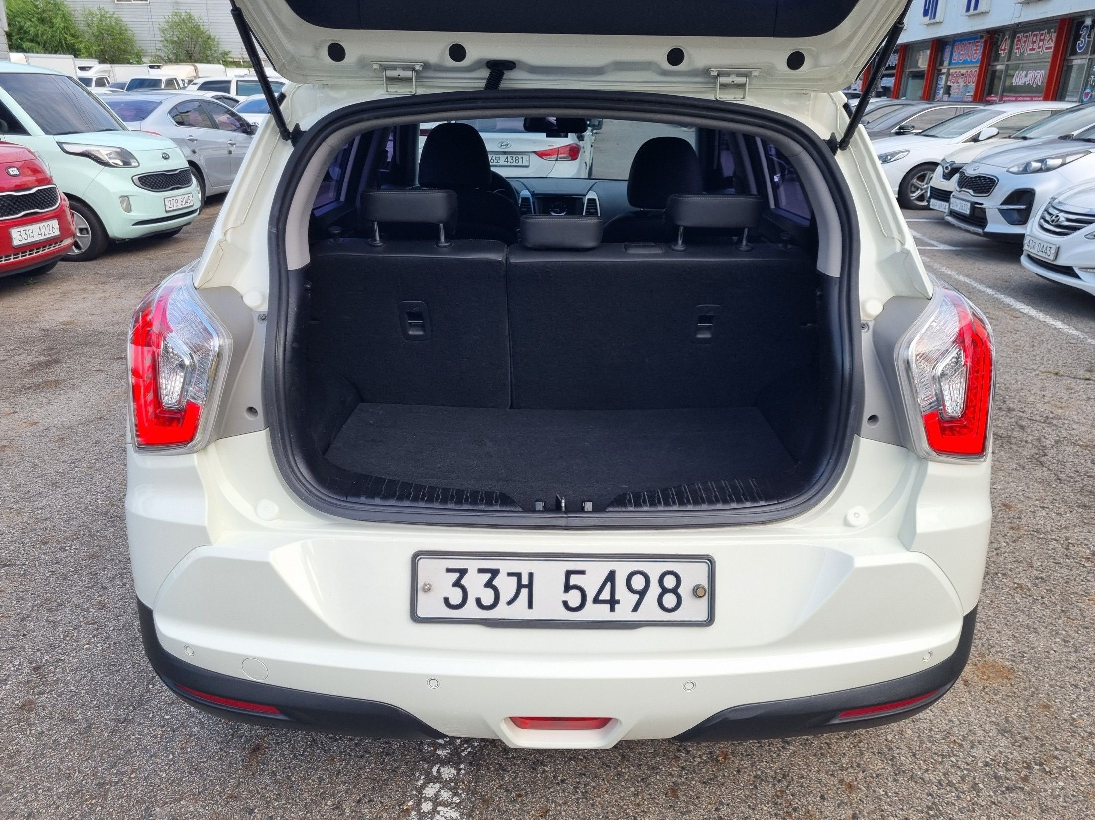 SSANGYONG TIVOLI 2015