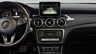 MERCEDES BENZ GLA-CLASS X156 2017