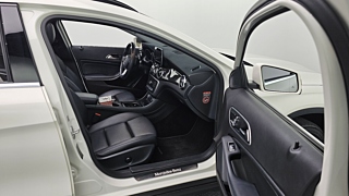 MERCEDES BENZ GLA-CLASS X156 2017