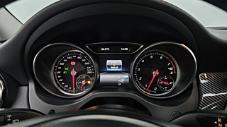 MERCEDES BENZ GLA-CLASS X156 2017