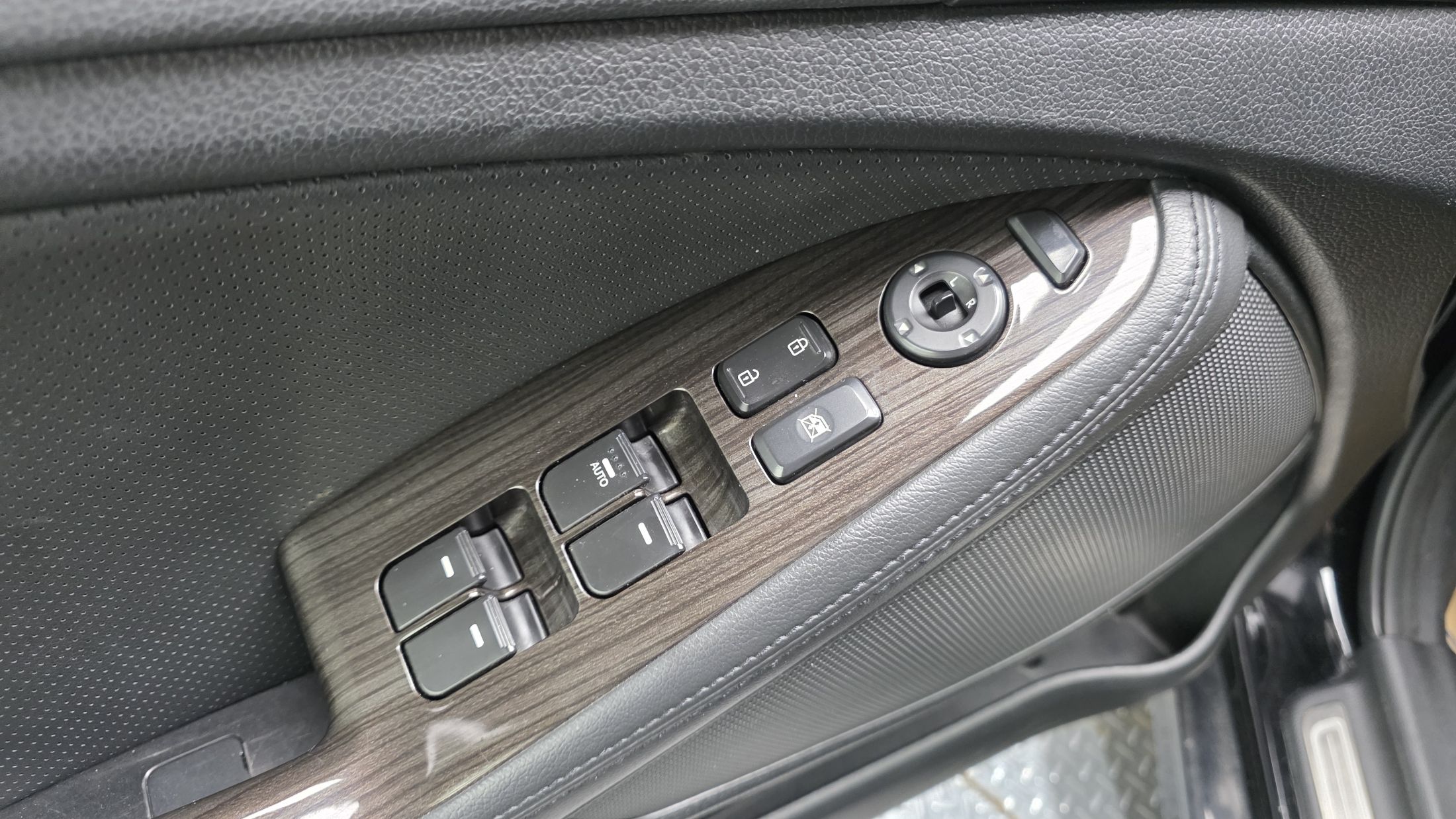 KIA K5 2011