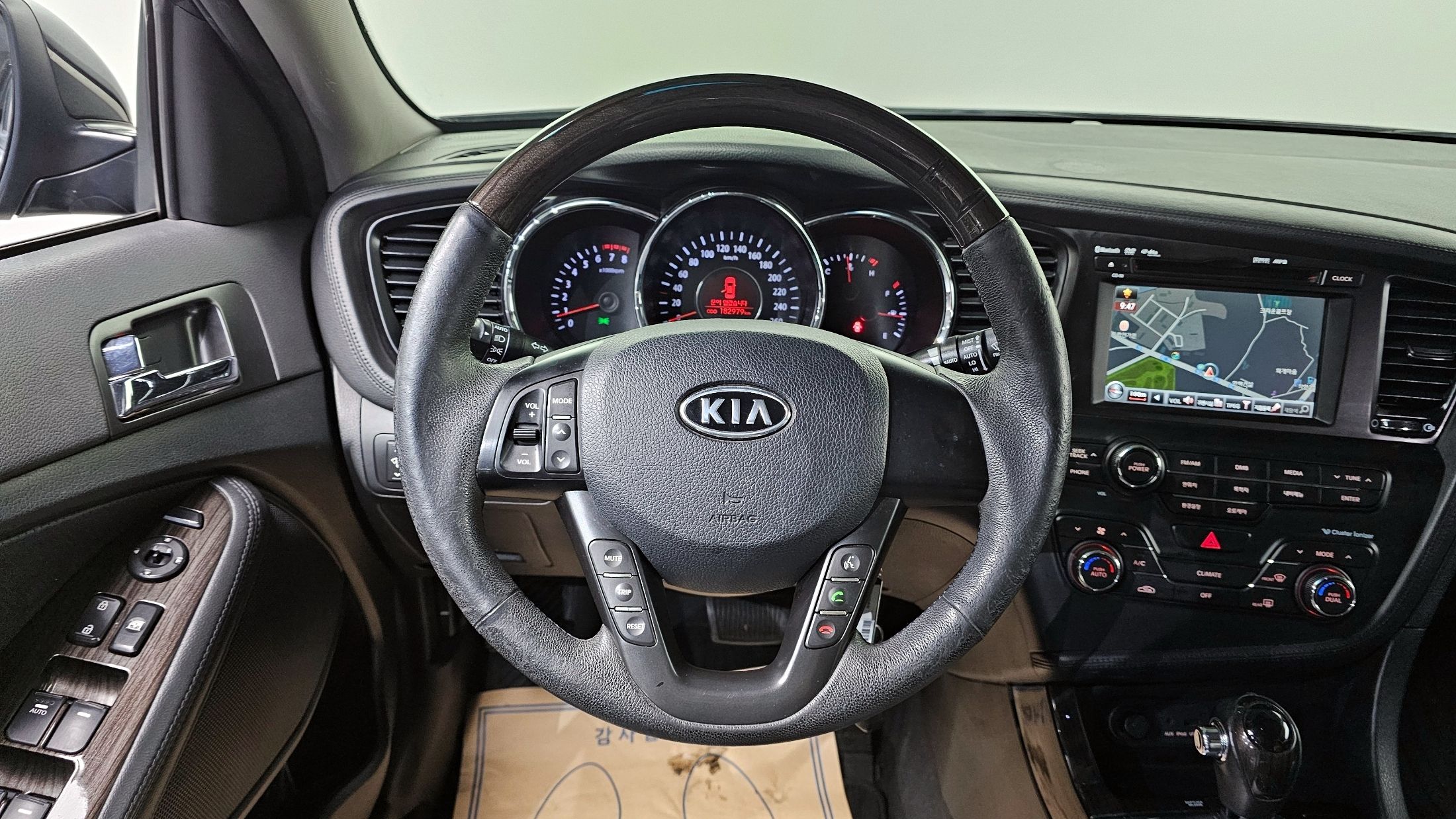 KIA K5 2011