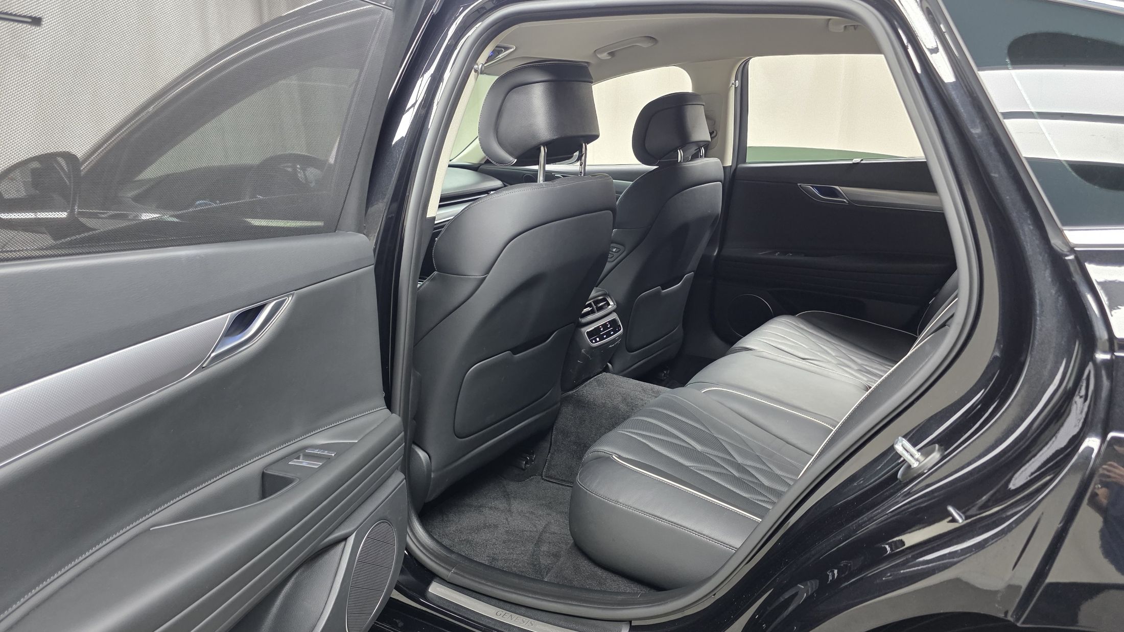 GENESIS G80 RG3 2022