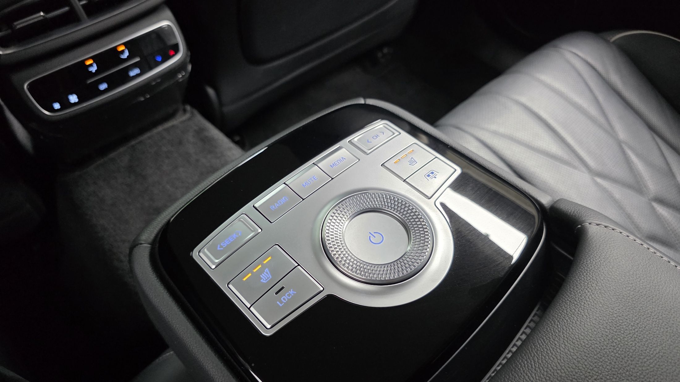 GENESIS G80 RG3 2022