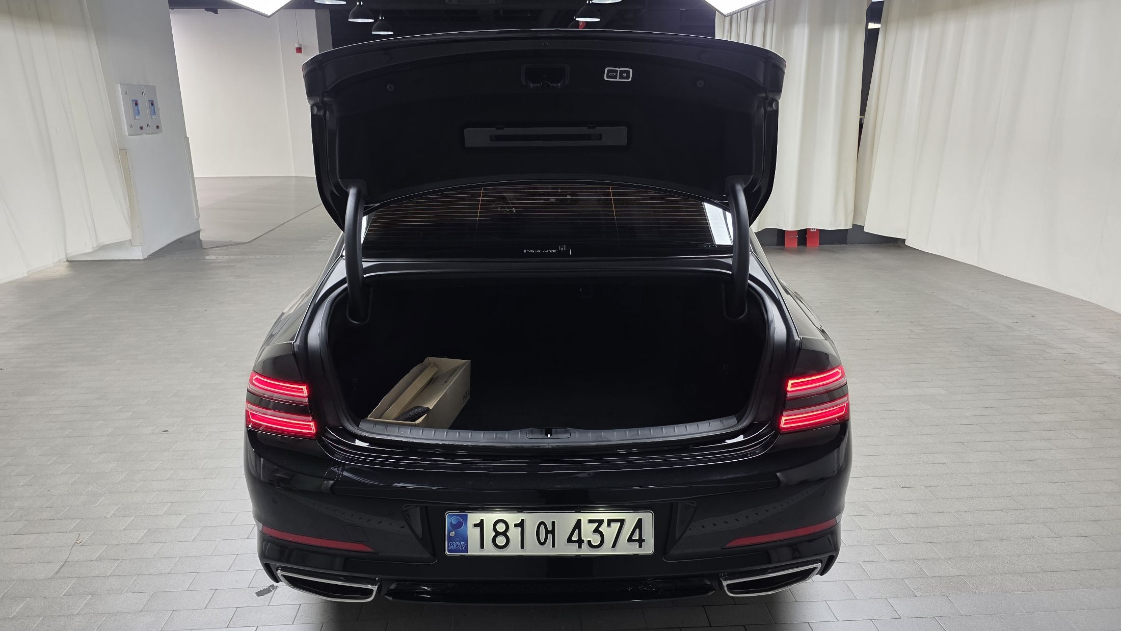 GENESIS G80 RG3 2022