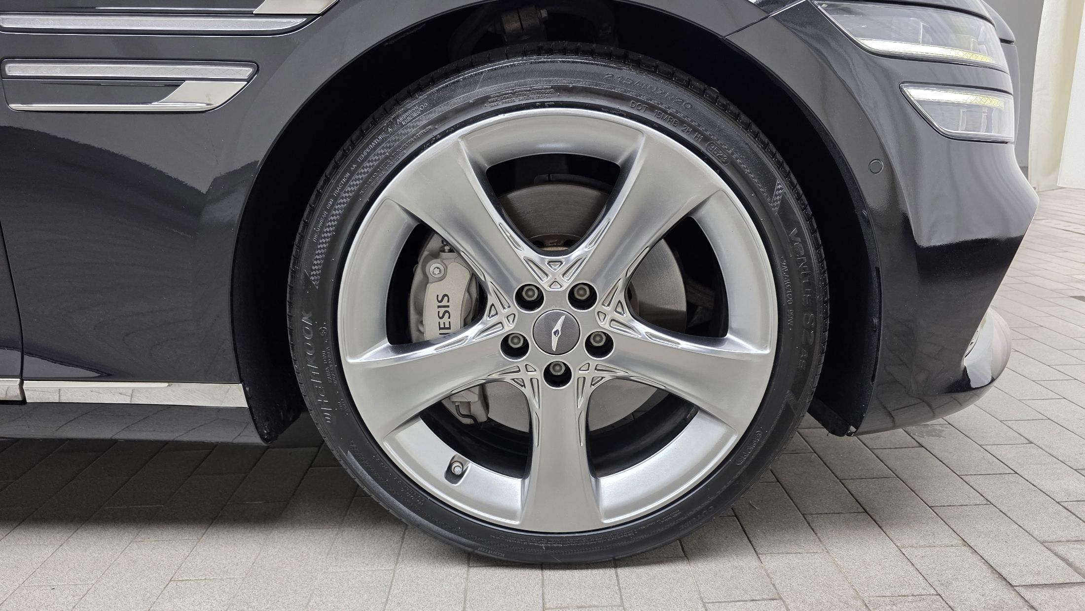 GENESIS G80 RG3 2022