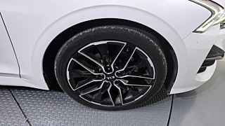 KIA K5  3 GENERATION 1.6 Turbo 2020