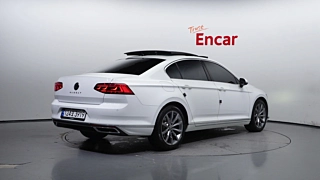 VOLKSWAGEN PASSAT GT B8  2.0 TDI Prestige 2022