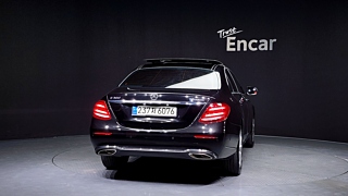 MERCEDES BENZ E-CLASS W213 2017