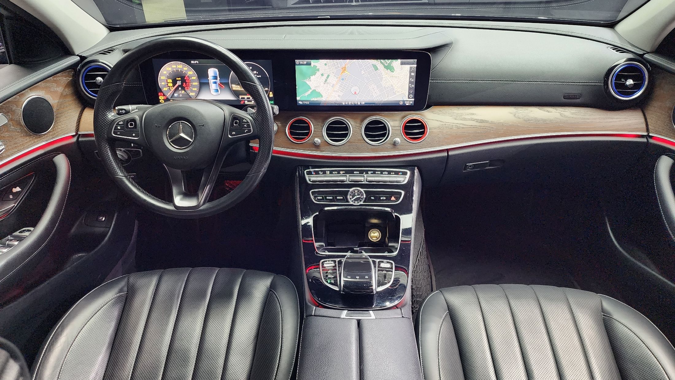 MERCEDES BENZ E-CLASS W213 2017