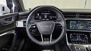 AUDI A7 4K 2021