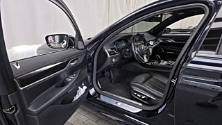 BMW 7-SERIES G11 2017