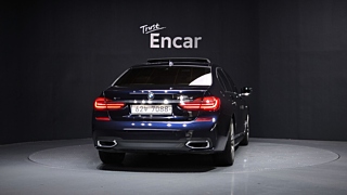BMW 7-SERIES G11 2017