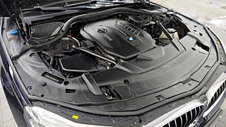 BMW 7-SERIES G11 2017