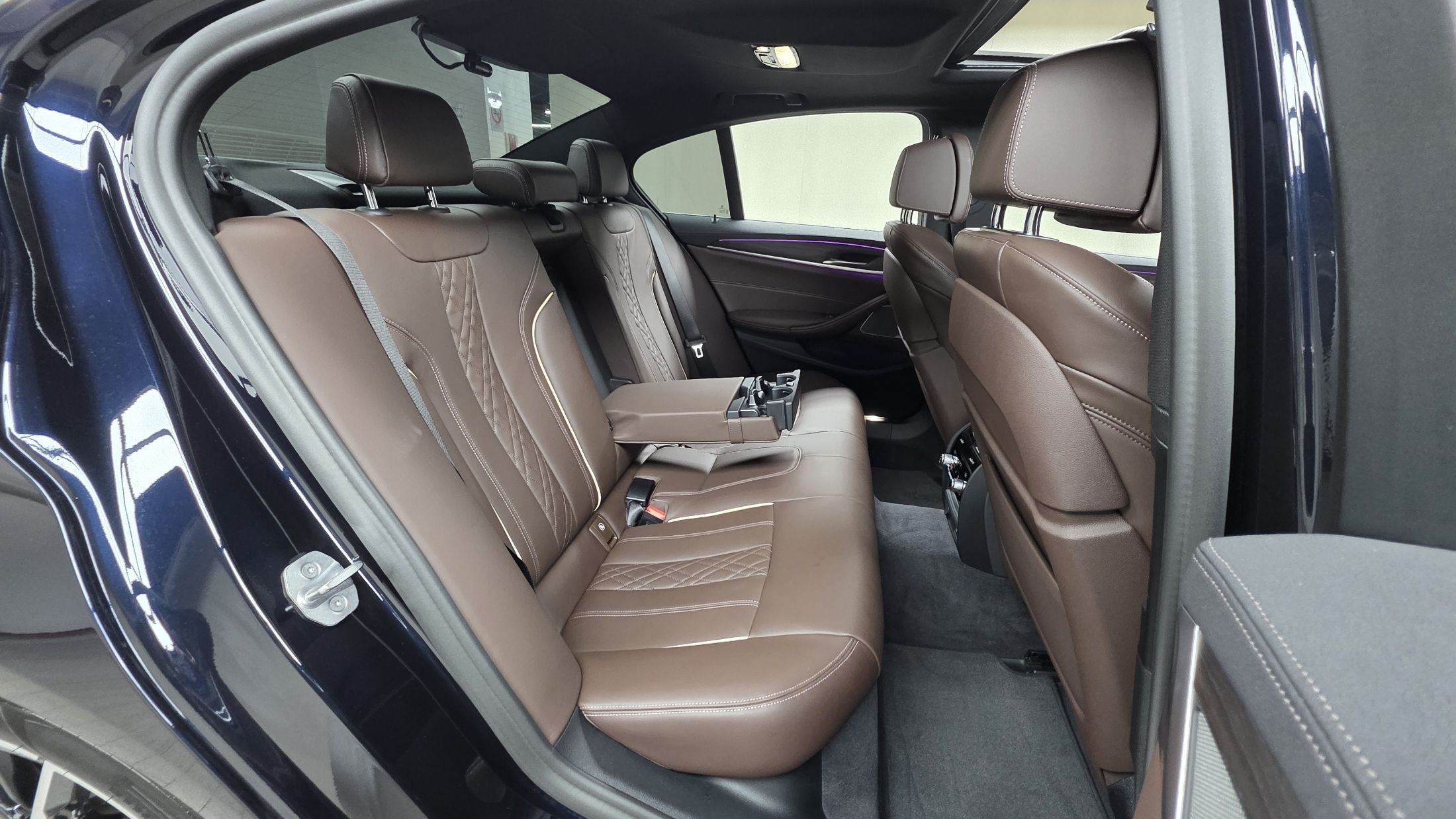 BMW 5-SERIES G30 2021