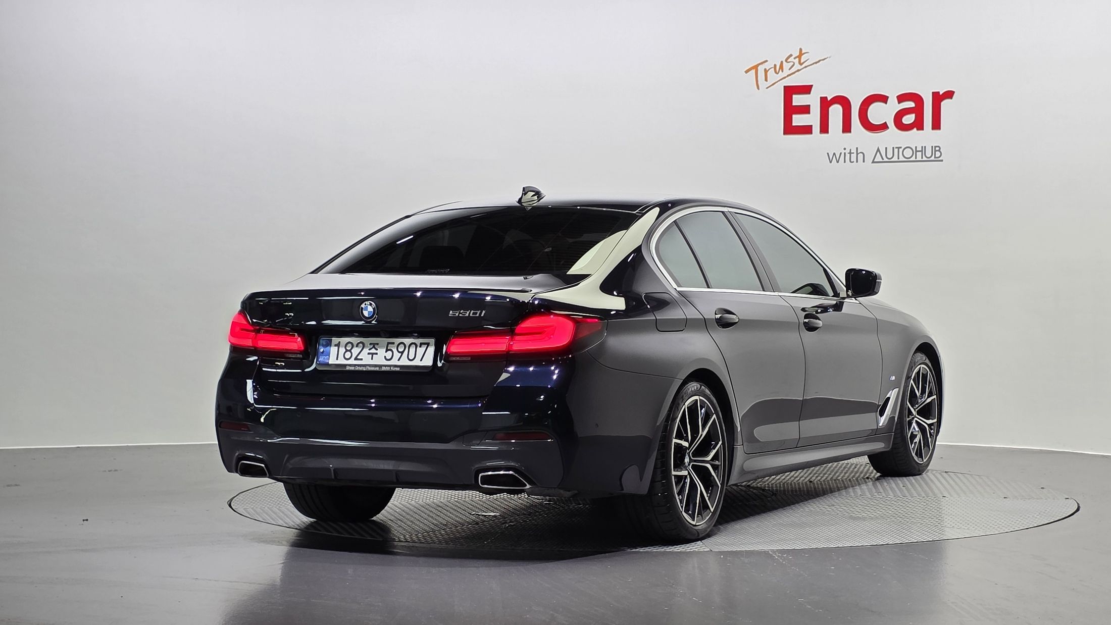 BMW 5-SERIES G30 2021