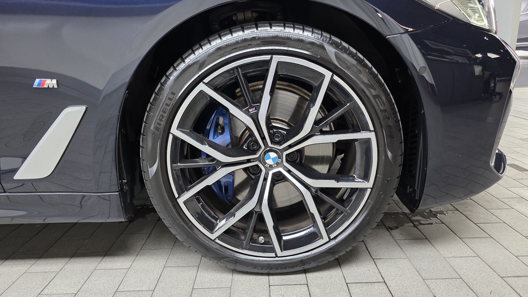 BMW 5-SERIES G30 2021