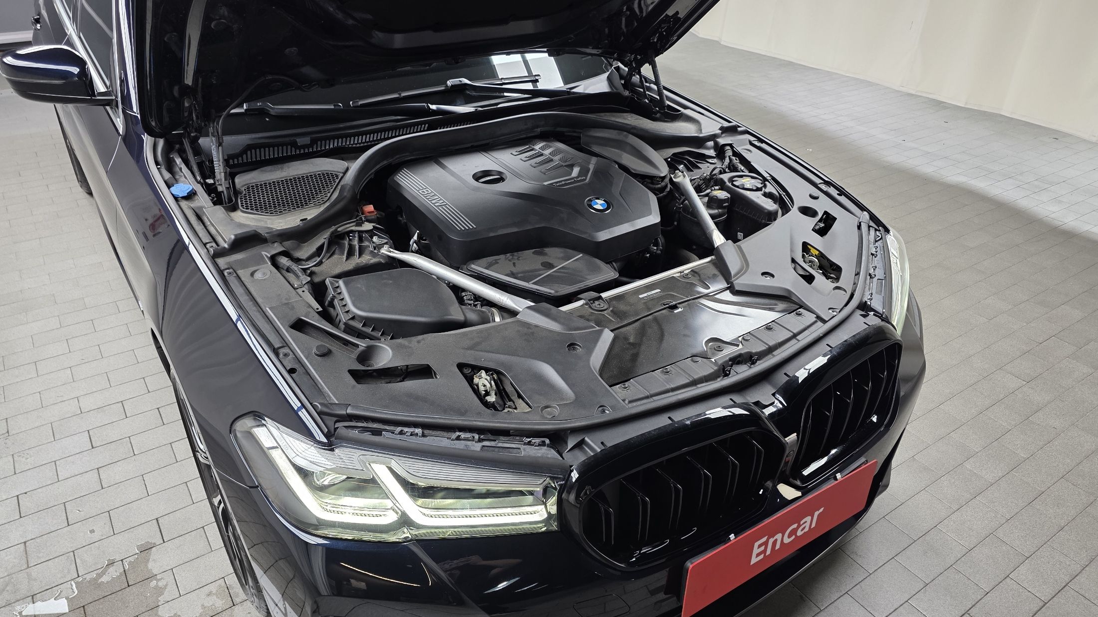 BMW 5-SERIES G30 2021