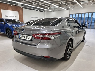 TOYOTA CAMRY XV70 2023