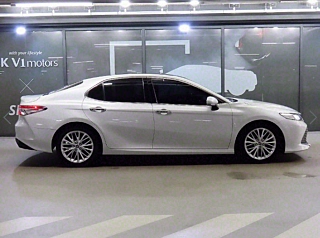 TOYOTA CAMRY XV70 2018