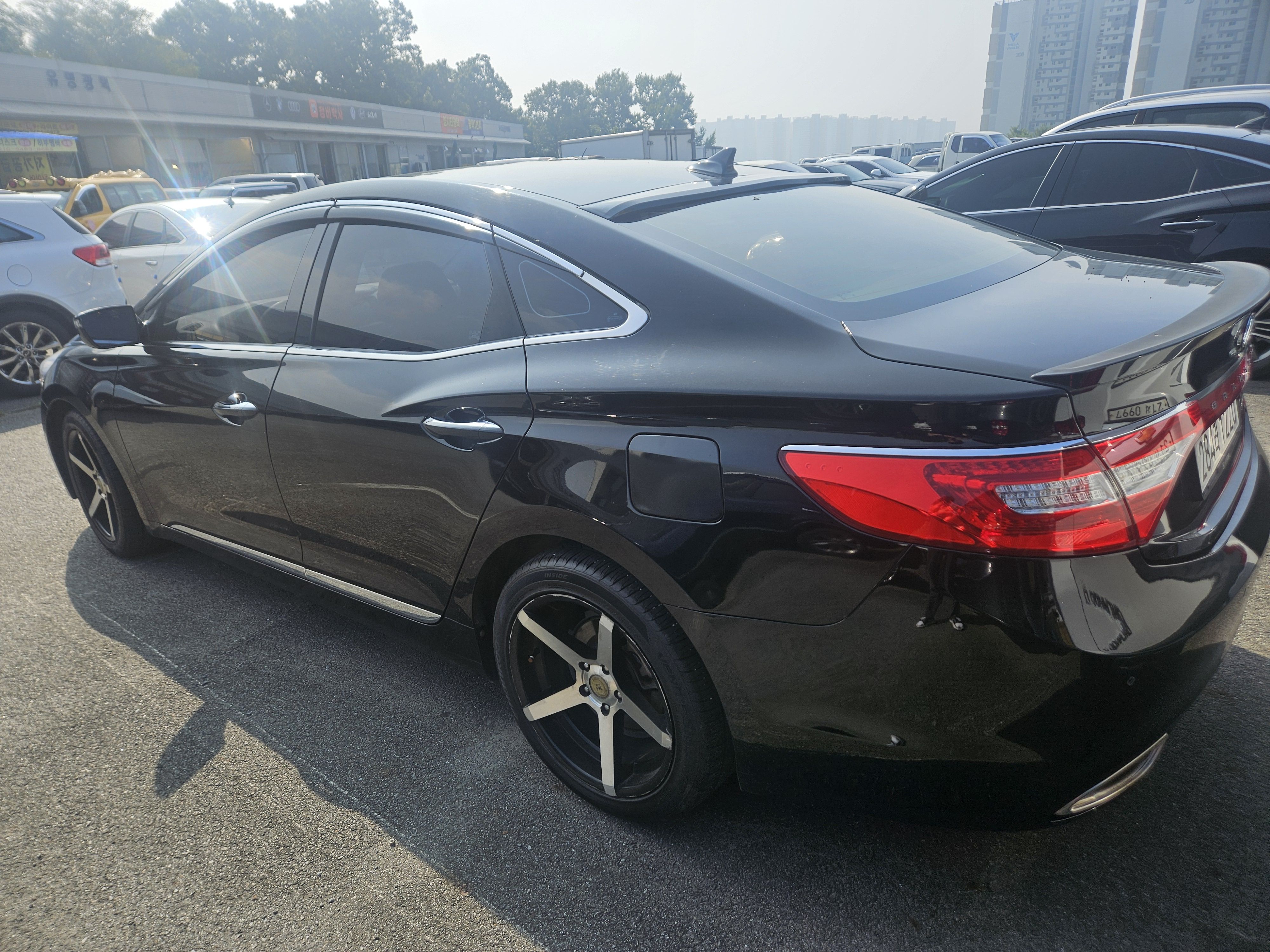 HYUNDAI GRANDEUR HG 2013