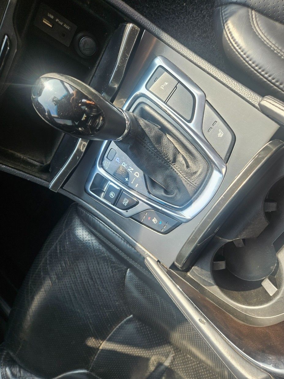 HYUNDAI GRANDEUR HG 2013