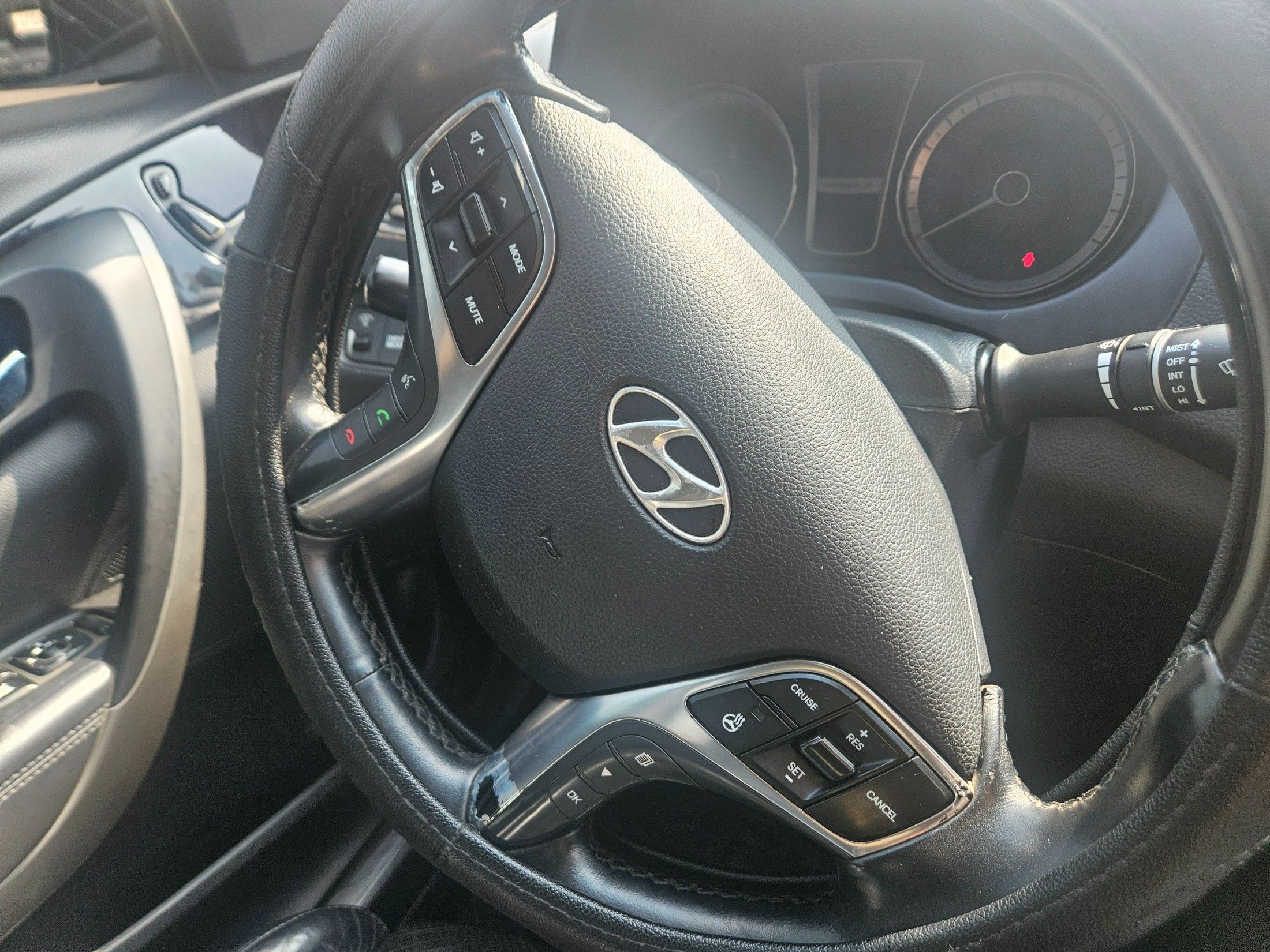 HYUNDAI GRANDEUR HG 2013