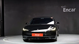 TESLA MODEL 3 2025