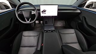 TESLA MODEL 3 2025