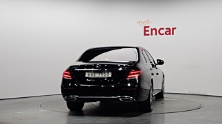 MERCEDES BENZ E-CLASS W213 2019