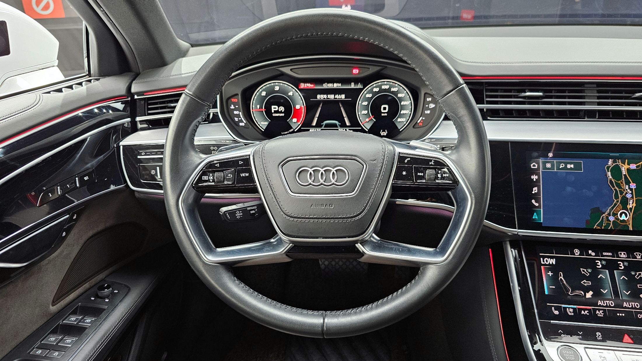 AUDI A8 D5 2021