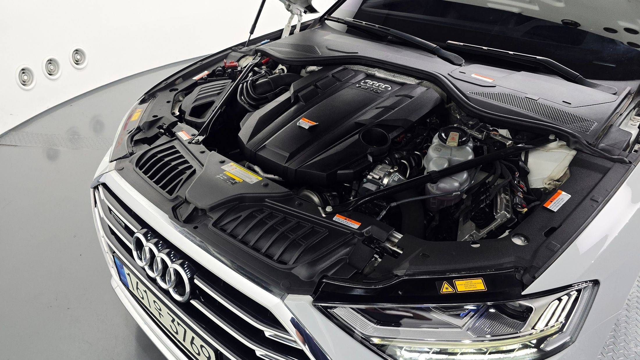 AUDI A8 D5 2021