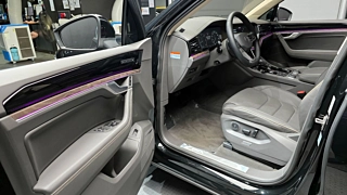 VOLKSWAGEN TOUAREG 2023