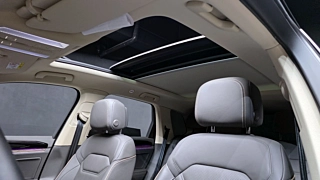 VOLKSWAGEN TOUAREG 2023