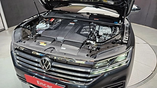 VOLKSWAGEN TOUAREG 2023