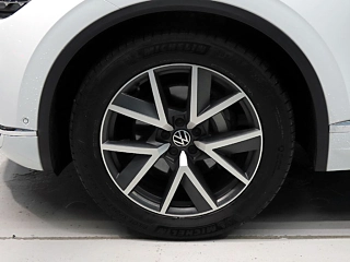 VOLKSWAGEN TOUAREG 2023