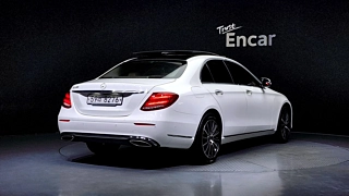MERCEDES BENZ E-CLASS W213 2017