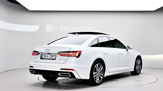 AUDI A6 C8  45 TFSI Premium 2021