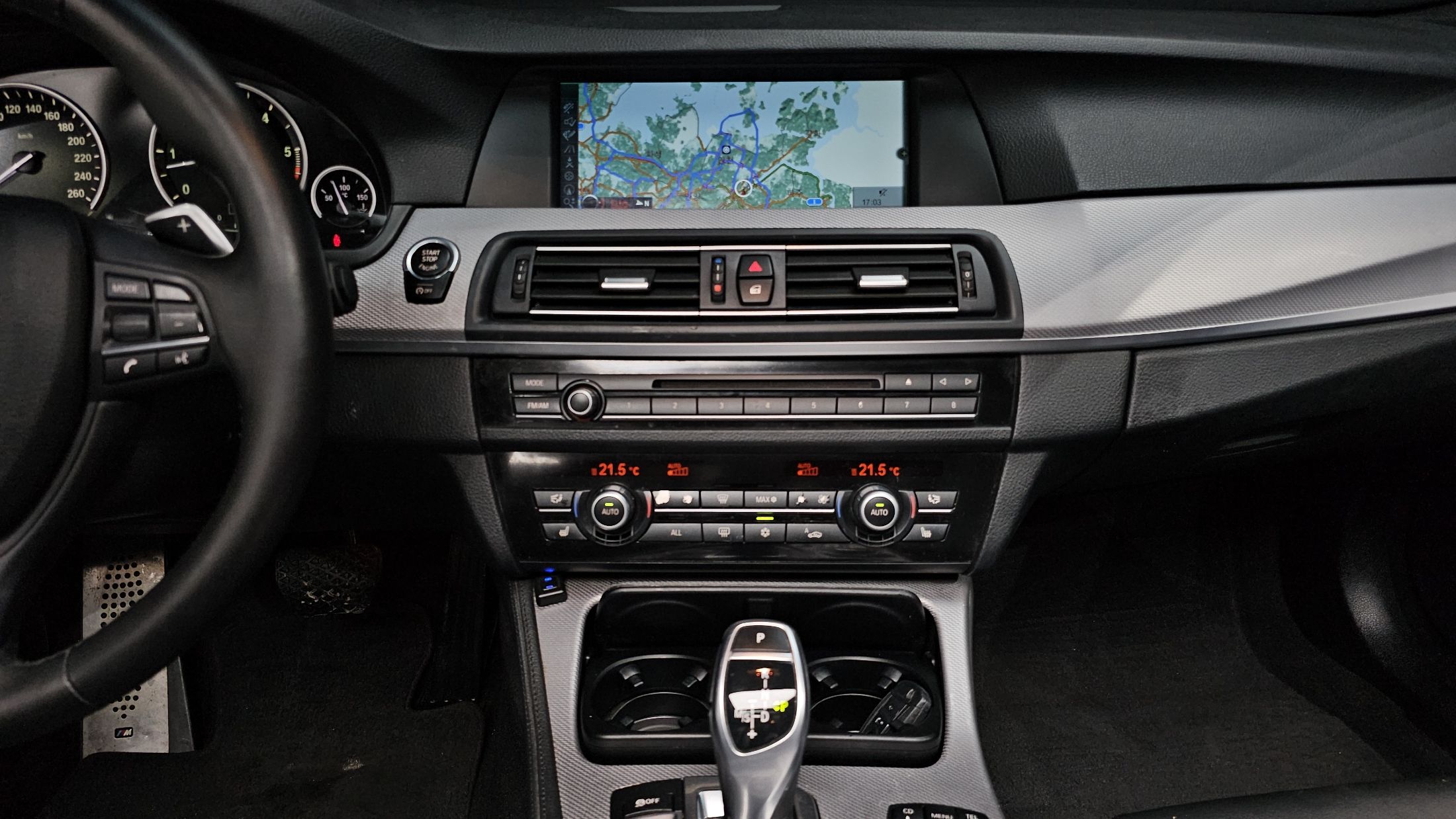 BMW 5-SERIES F10 2012