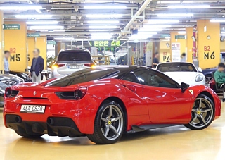 FERRARI 488 GTB 2016