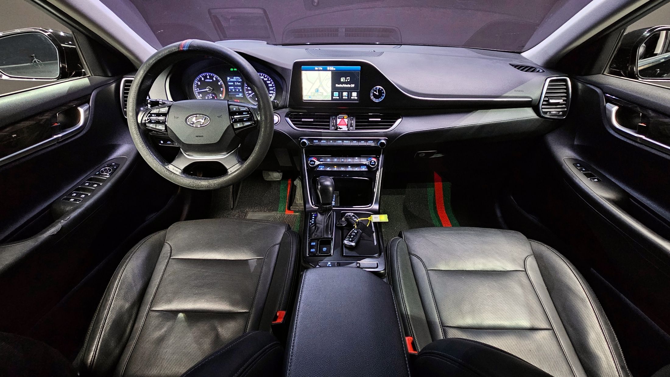 HYUNDAI GRANDEUR IG 2016