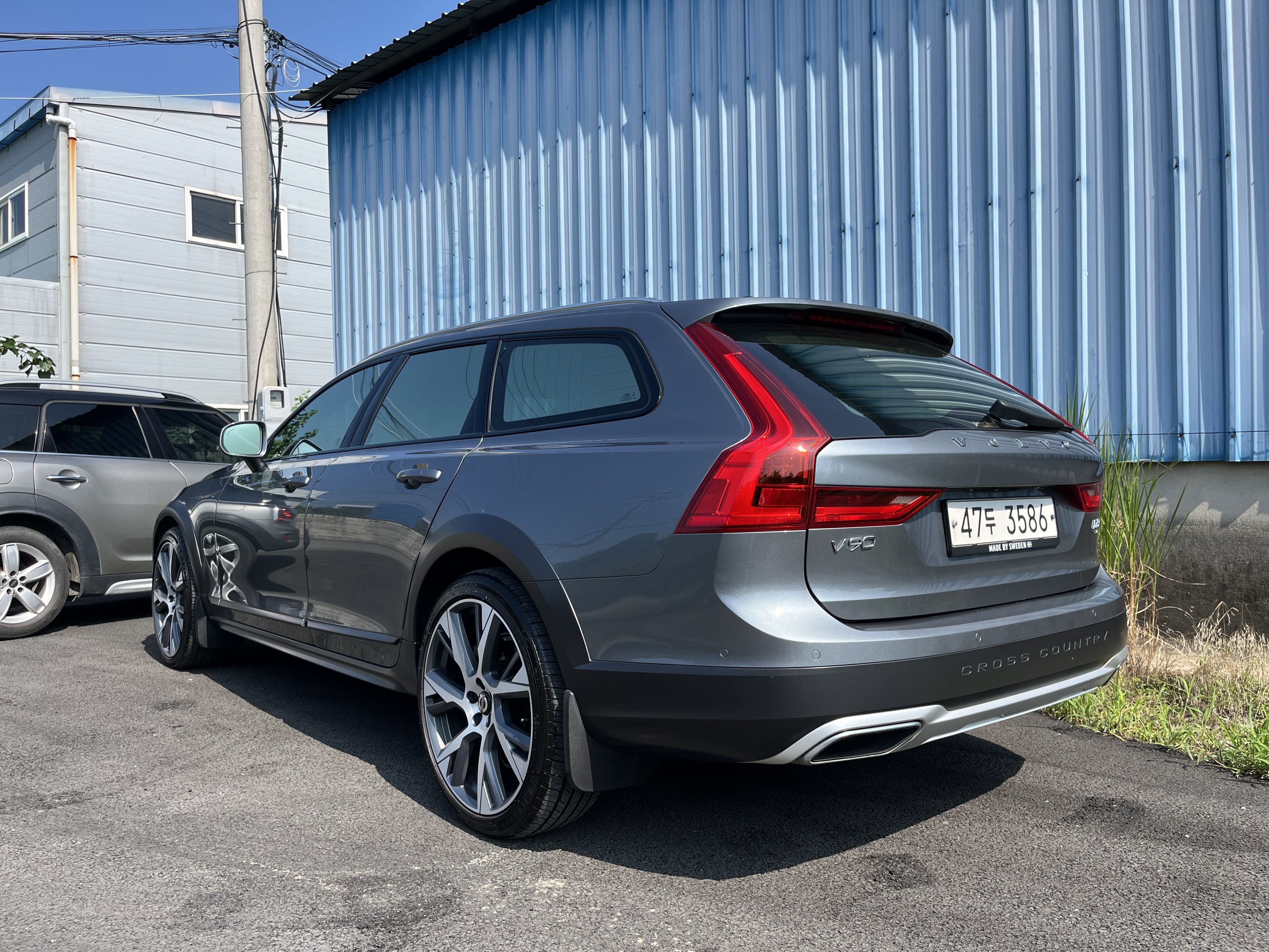 VOLVO V90 CROSS COUNTRY 2017