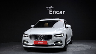 VOLVO S90 2023