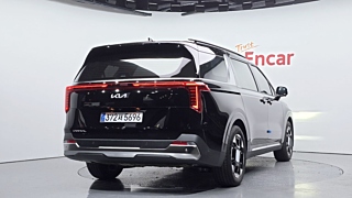 KIA CARNIVAL 2025