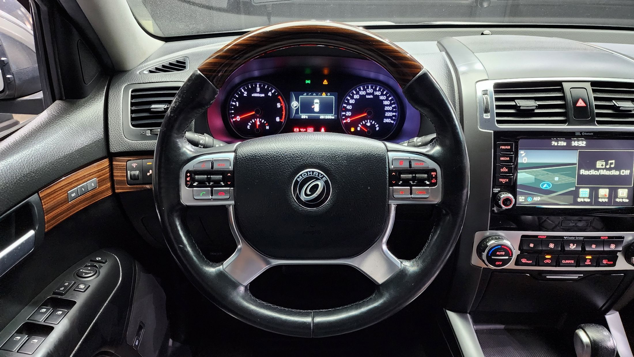KIA MOHAVE 2016