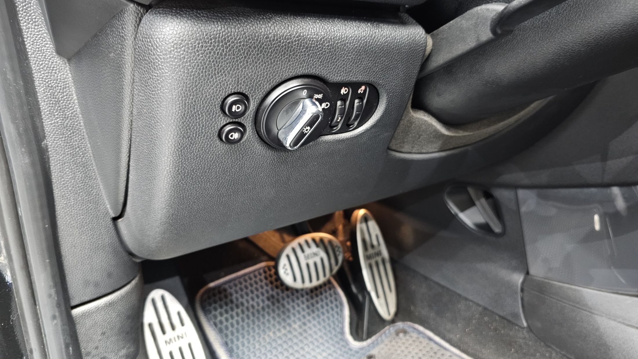 MINI COOPER 2015