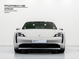 PORSCHE TAYCAN 2023