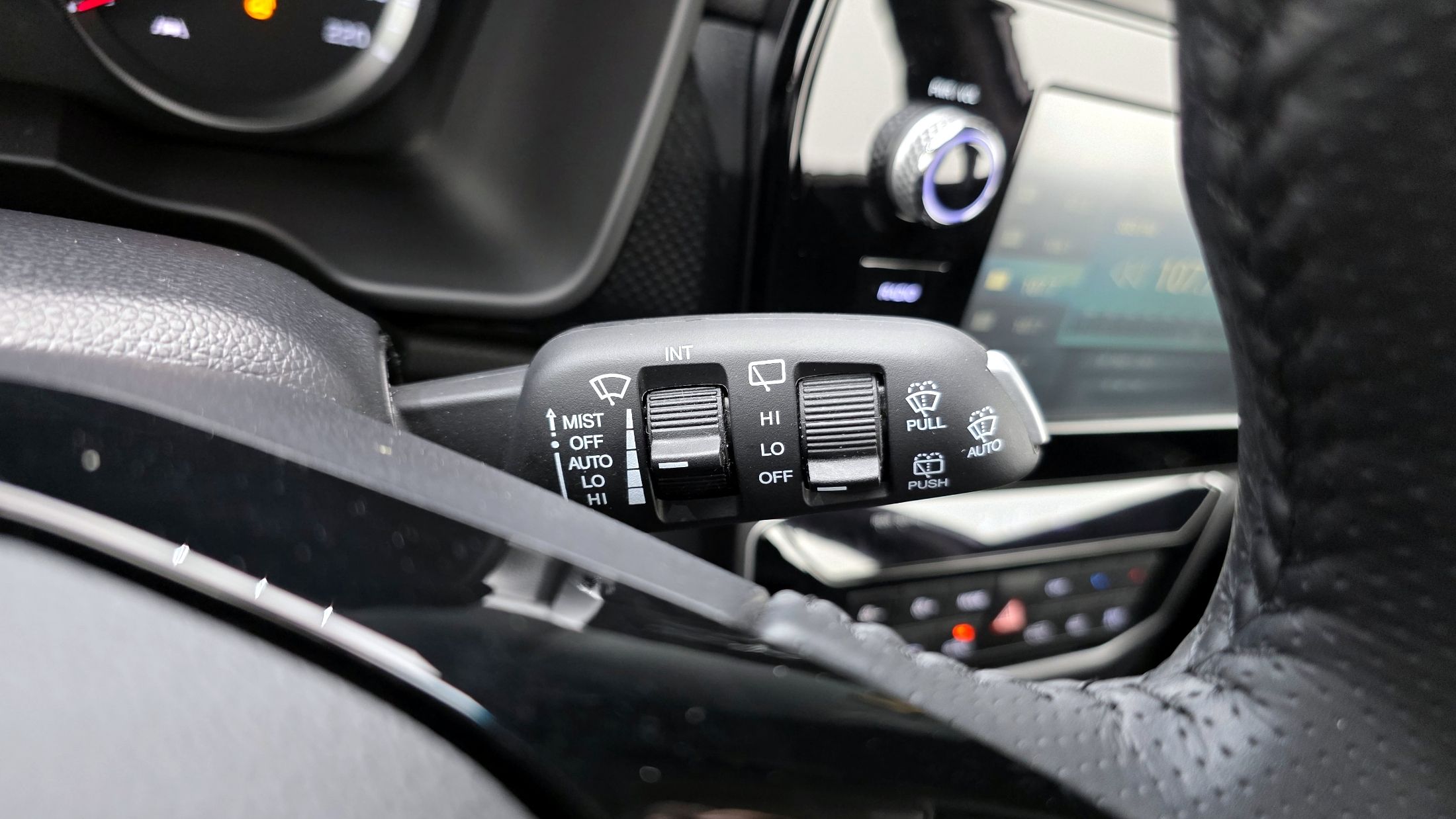 SSANGYONG TIVOLI 2023