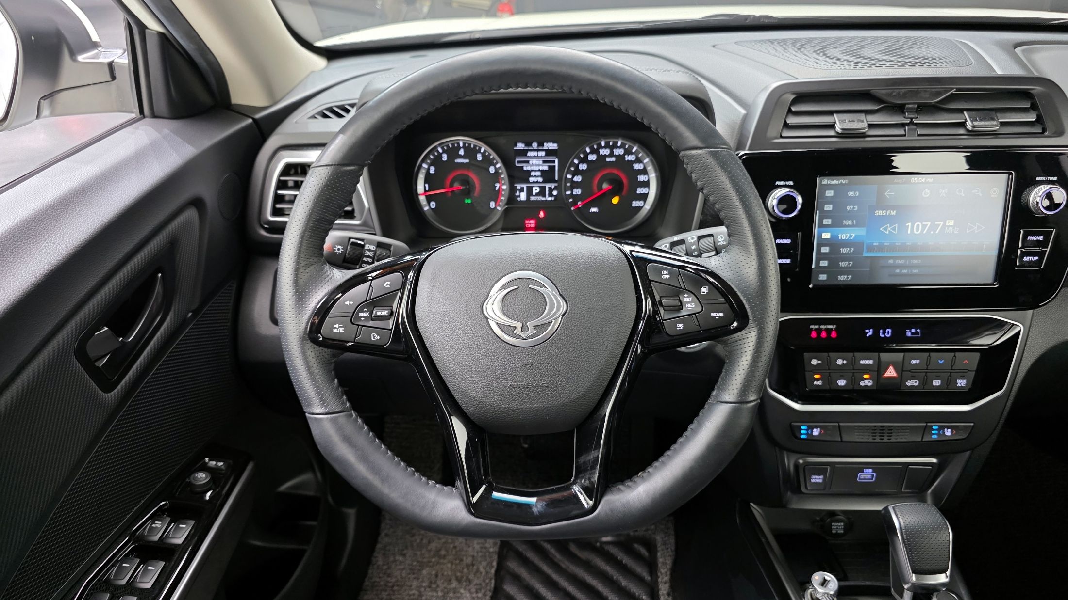 SSANGYONG TIVOLI 2023